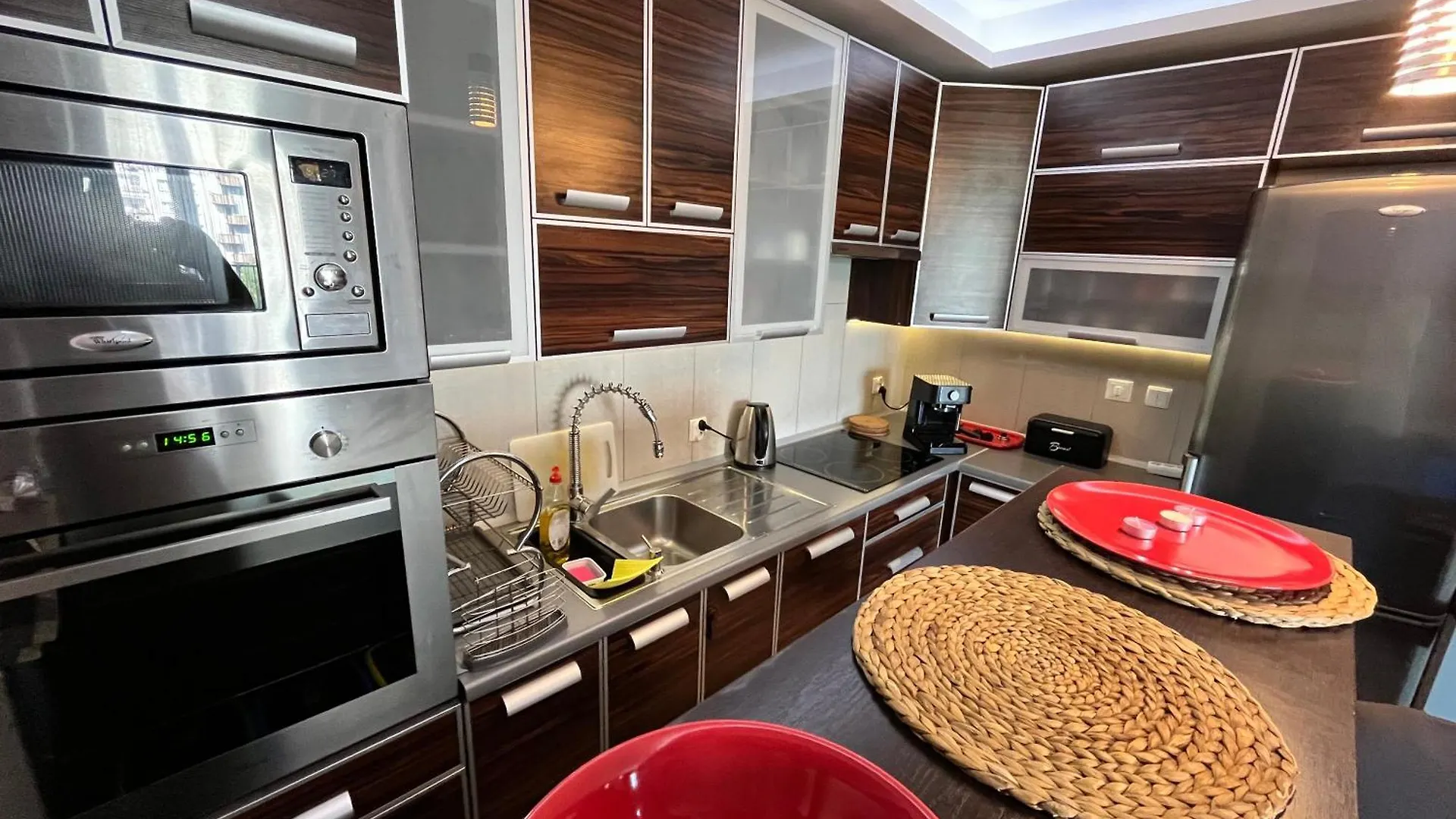 Cracow Stay Premium Apartments Free Parking - 3 X Room - 3 X Aircondition 0*, Krakow Poland
